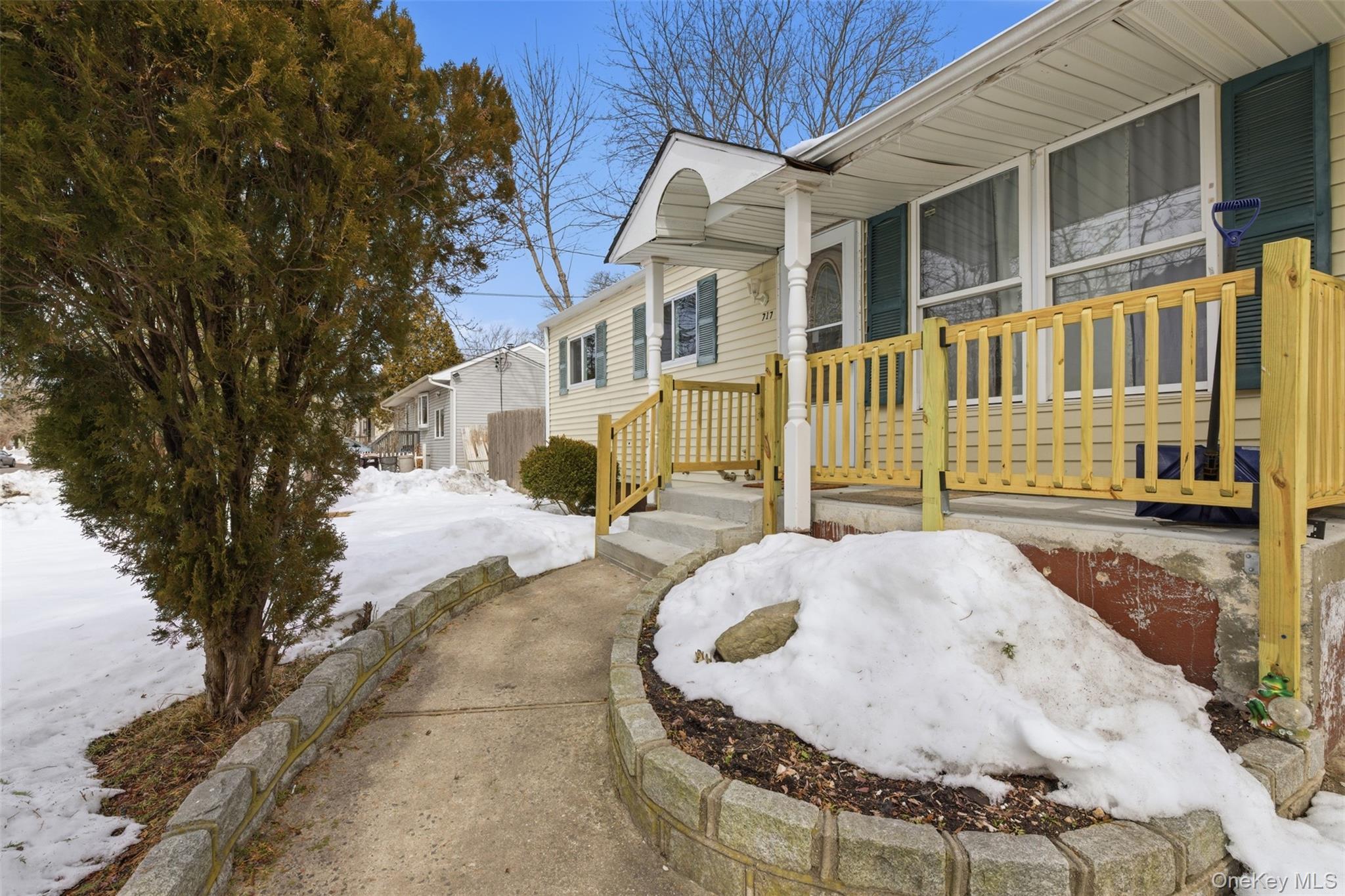 Single Family Doane  Suffolk County, NY 11713, MLS-967278-3