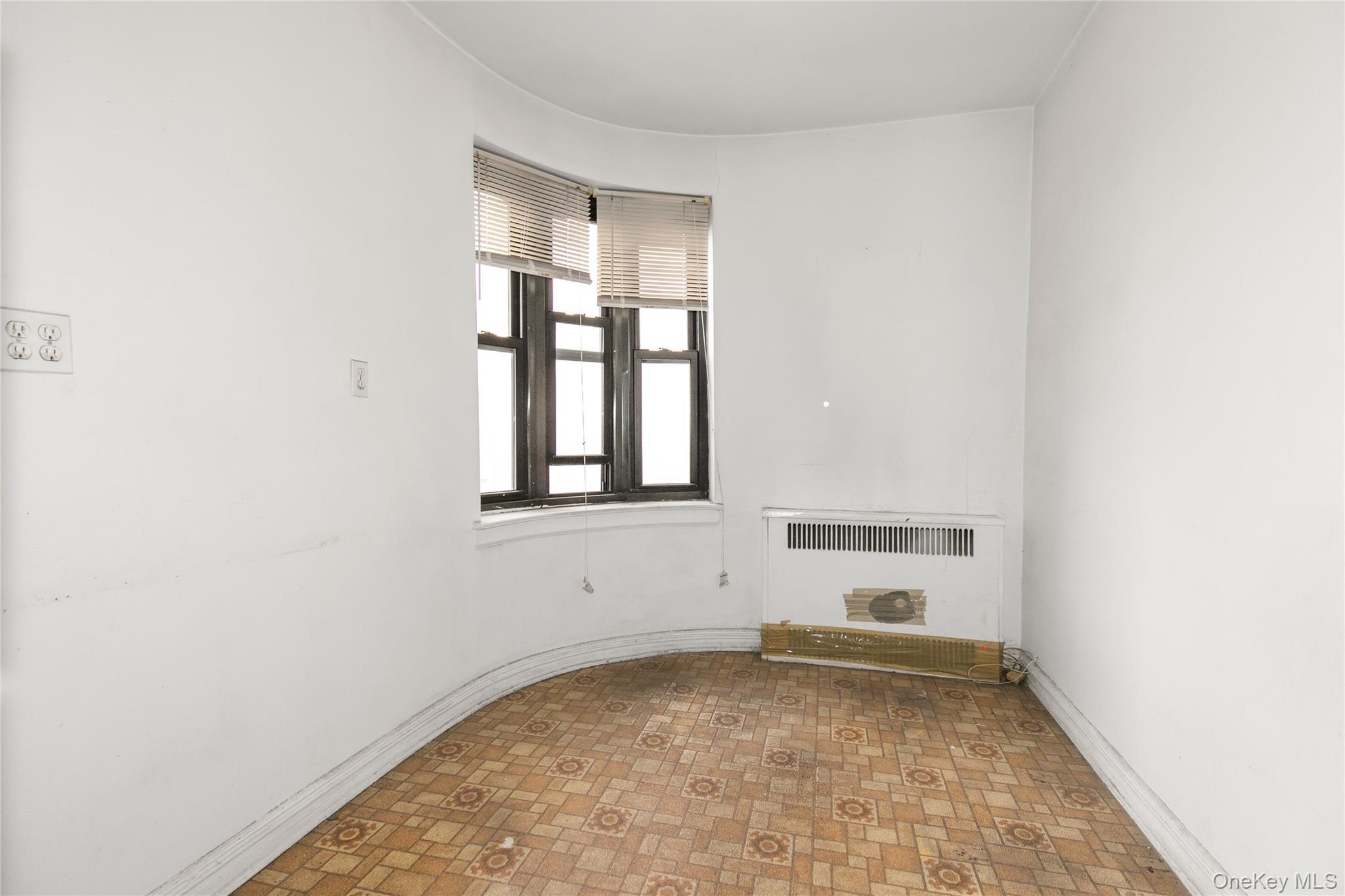 Coop Vietor  Queens, NY 11373, MLS-967283-10