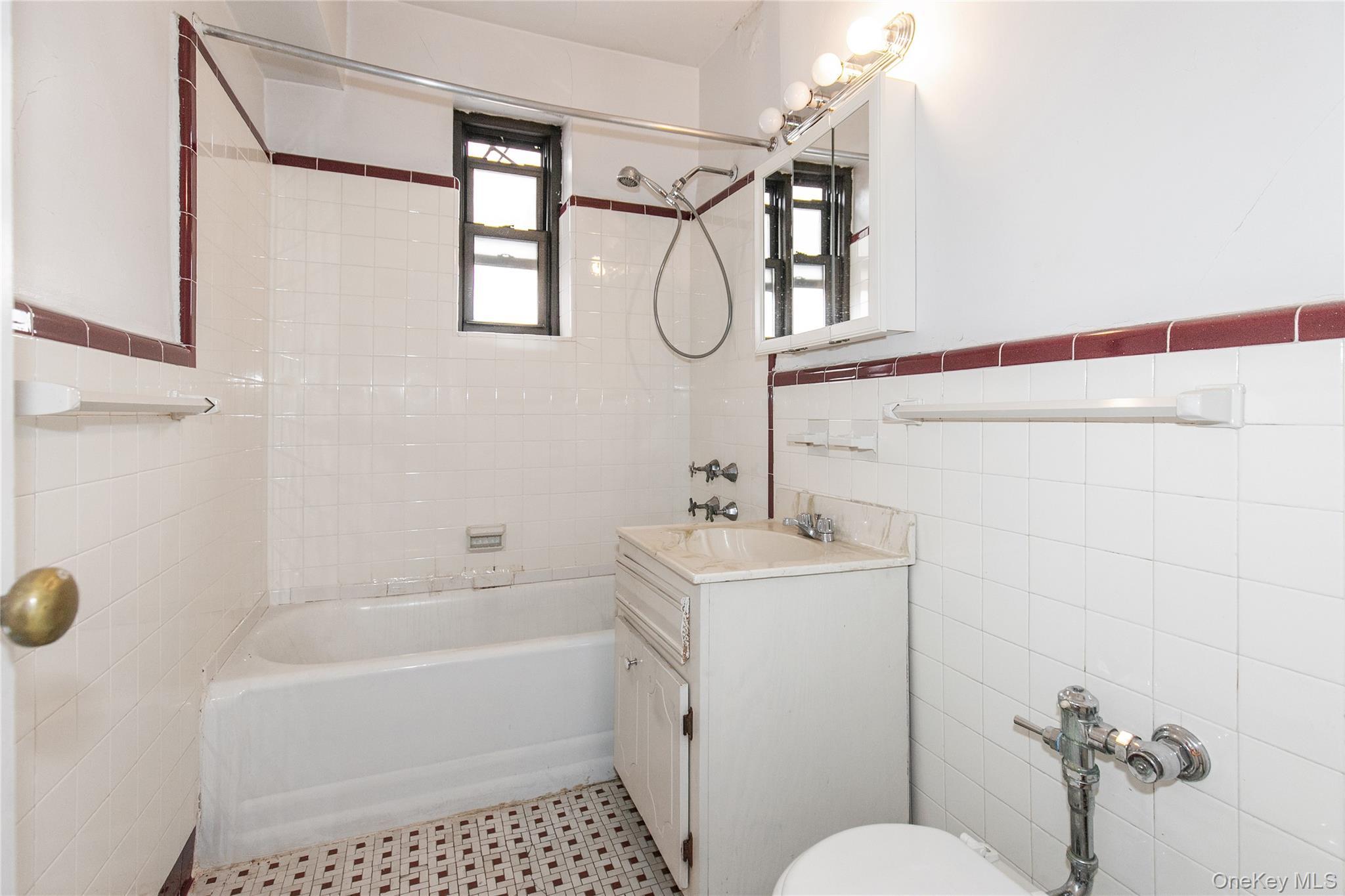 Coop Vietor  Queens, NY 11373, MLS-967283-6