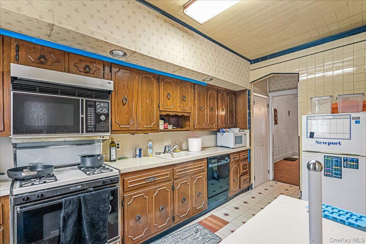 Single Family 49th  Brooklyn, NY 11234, MLS-967286-9