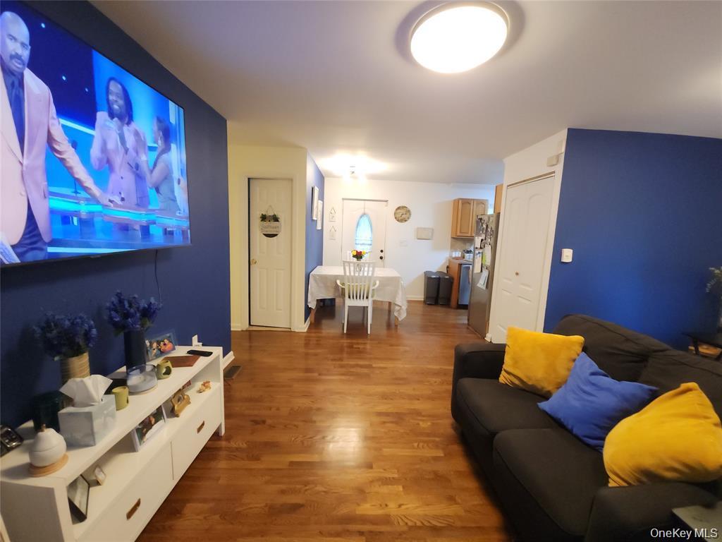 Single Family Longstreet Avenue Bronx, NY 10465, MLS-967291-10