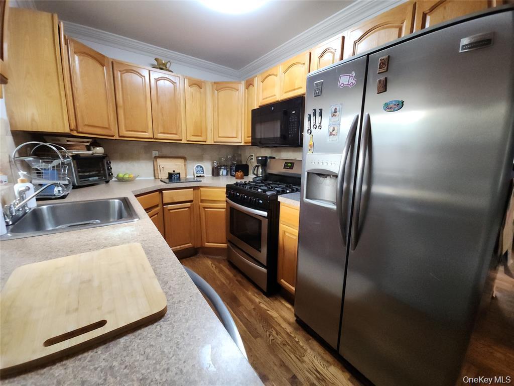 Single Family Longstreet Avenue Bronx, NY 10465, MLS-967291-12