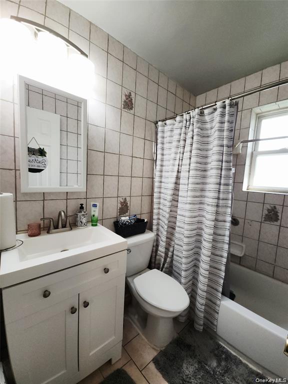 Single Family Longstreet Avenue Bronx, NY 10465, MLS-967291-16
