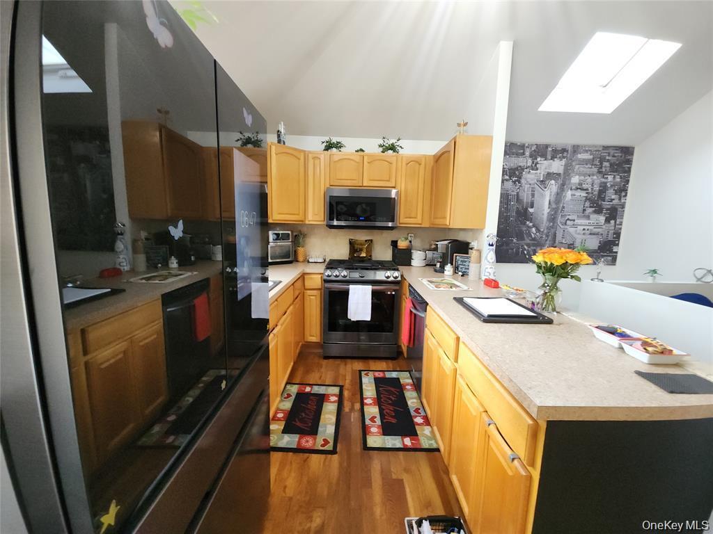 Single Family Longstreet Avenue Bronx, NY 10465, MLS-967291-26