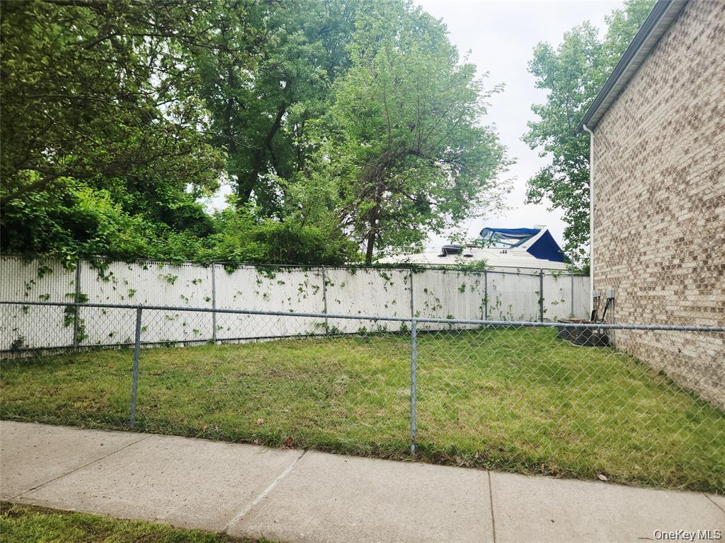 Single Family Longstreet Avenue Bronx, NY 10465, MLS-967291-3