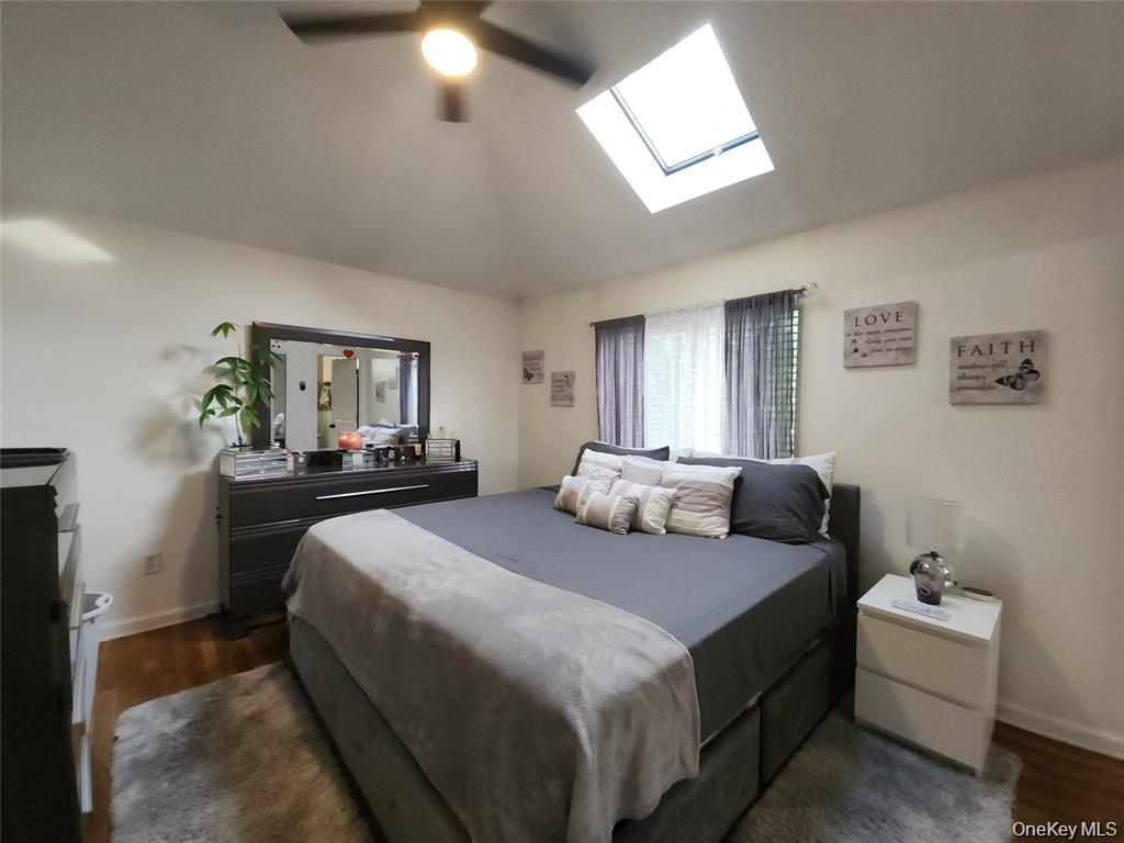 Single Family Longstreet Avenue Bronx, NY 10465, MLS-967291-32