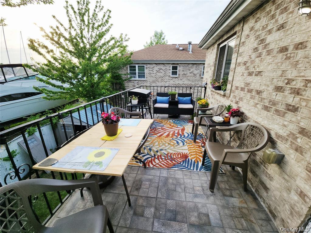 Single Family Longstreet Avenue  Bronx, NY 10465, MLS-967291-37