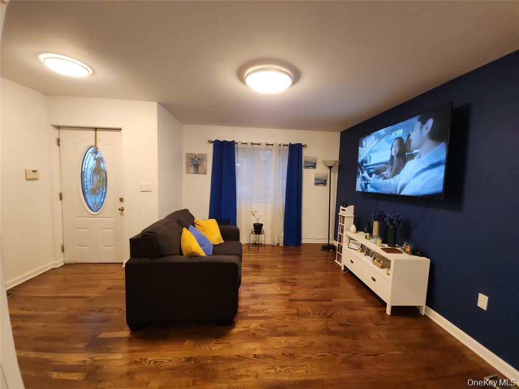 Single Family Longstreet Avenue Bronx, NY 10465, MLS-967291-9