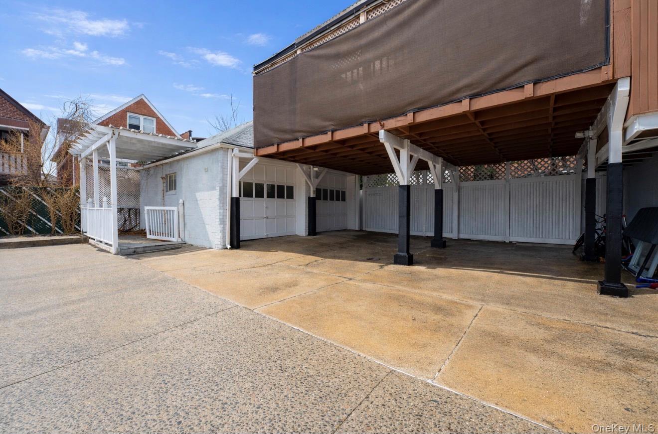 Single Family Radcliff  Bronx, NY 10462, MLS-967292-22