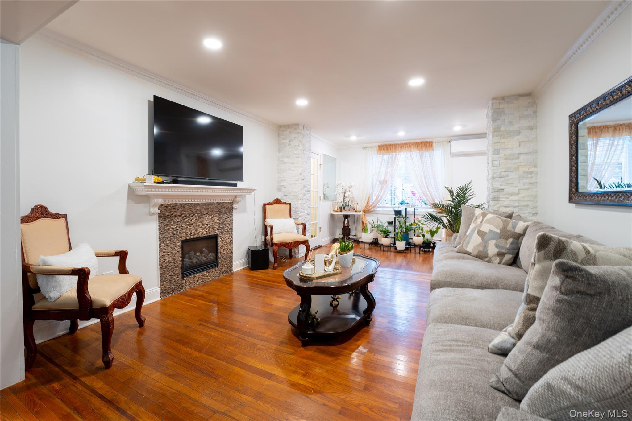 Single Family Radcliff  Bronx, NY 10462, MLS-967292-3