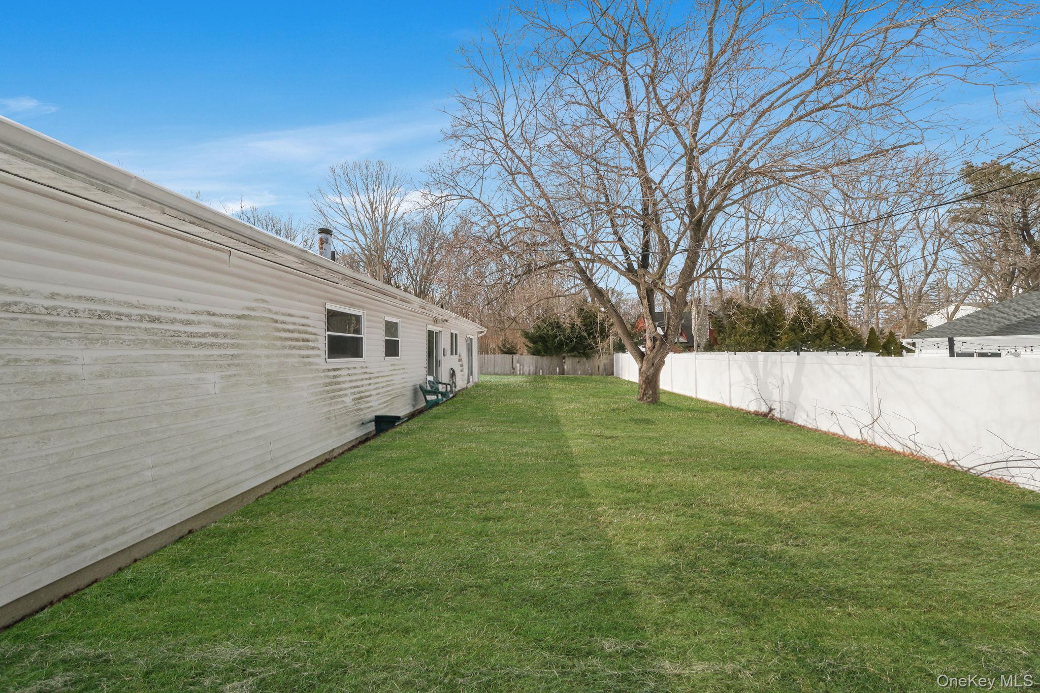 Single Family Morton  Suffolk County, NY 11776, MLS-967326-44