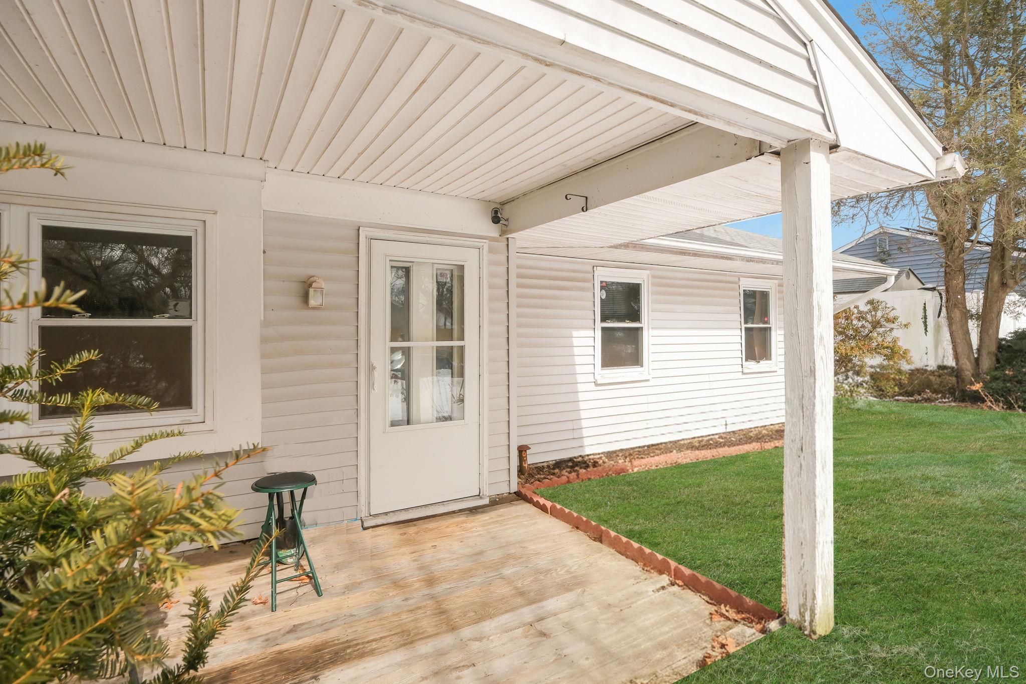 Single Family Morton  Suffolk County, NY 11776, MLS-967326-6