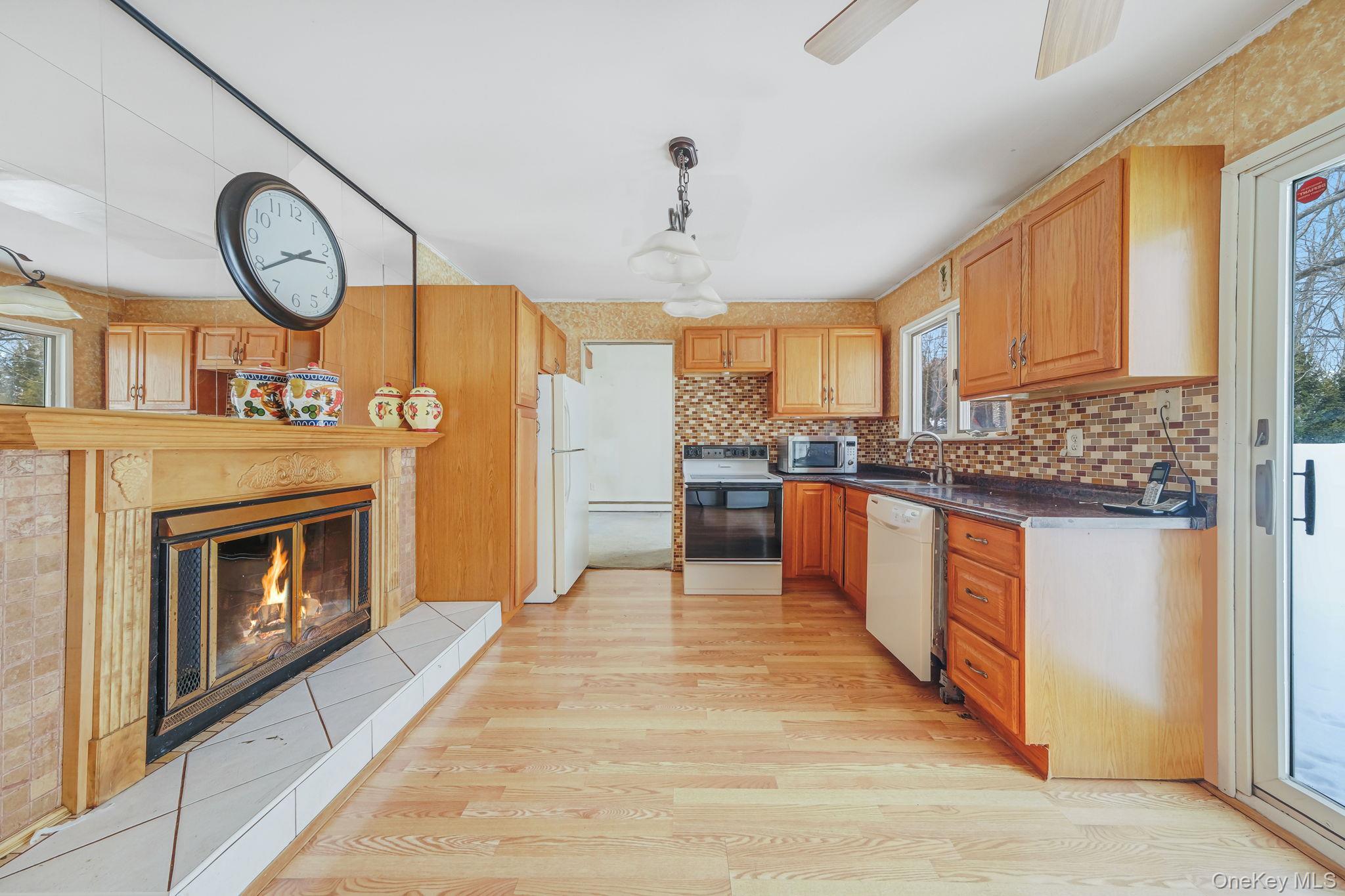 Single Family Morton  Suffolk County, NY 11776, MLS-967326-8