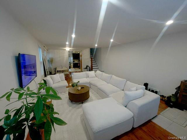 Single Family Vanderveer  Queens, NY 11428, MLS-967328-5