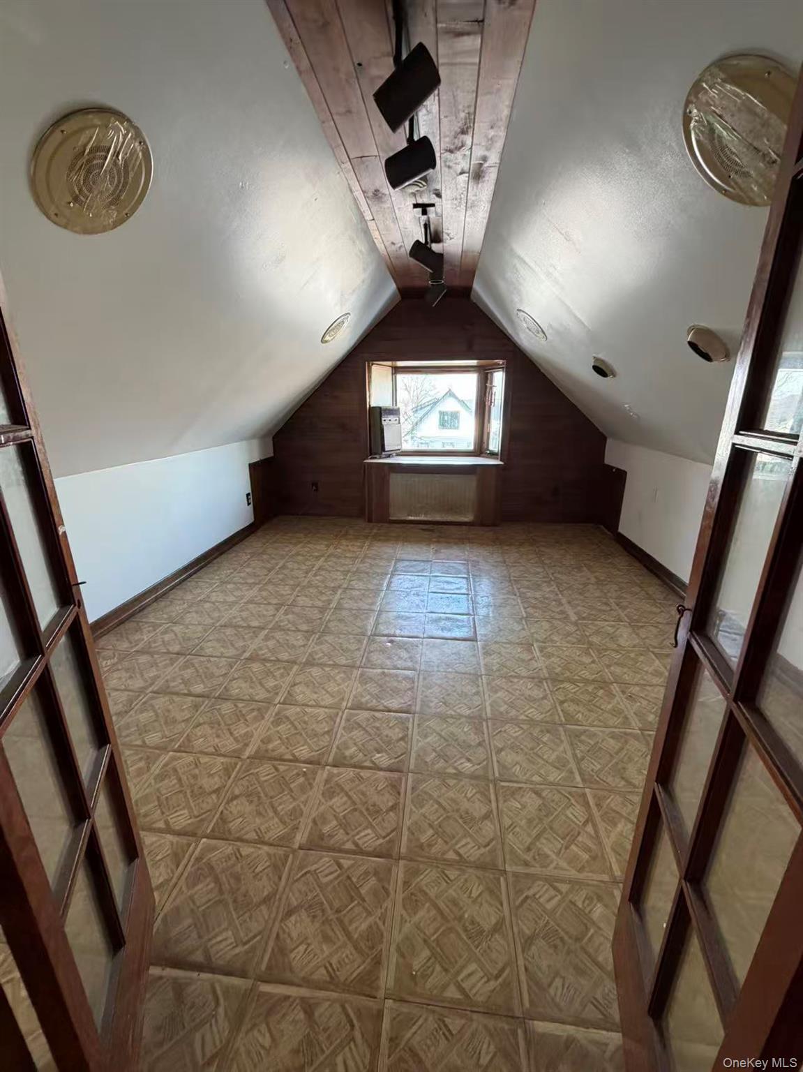 Single Family Castleton  Staten Island, NY 10302, MLS-967338-10