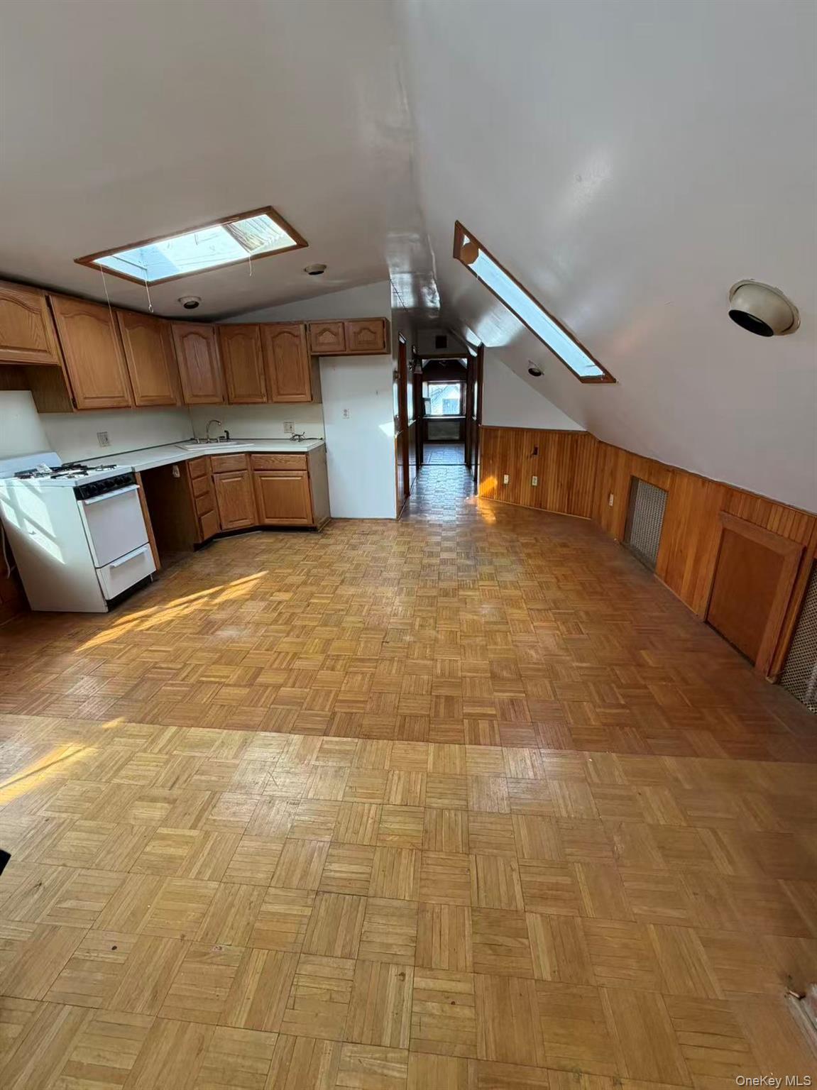 Single Family Castleton  Staten Island, NY 10302, MLS-967338-9