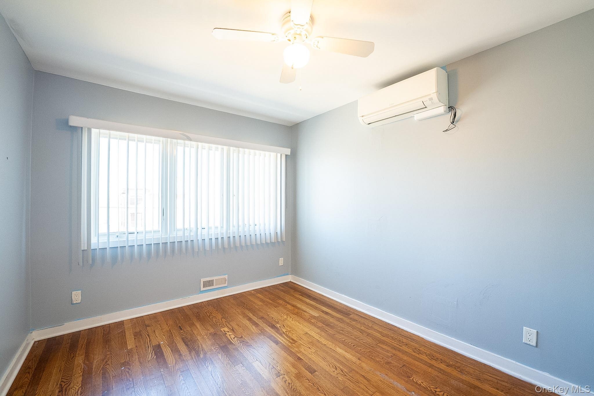 Single Family Powells Cove  Queens, NY 11357, MLS-967345-14