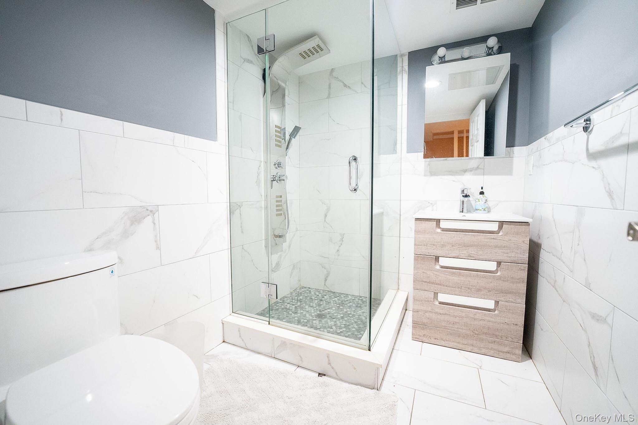 Single Family Powells Cove  Queens, NY 11357, MLS-967345-17