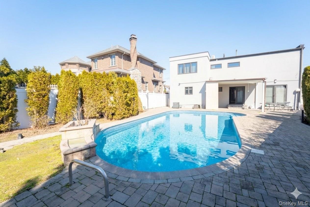 Single Family Powells Cove  Queens, NY 11357, MLS-967345-19