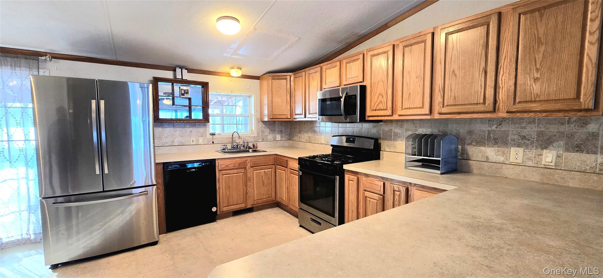 Single Family Mueller  Sullivan County, NY 12726, MLS-967352-5