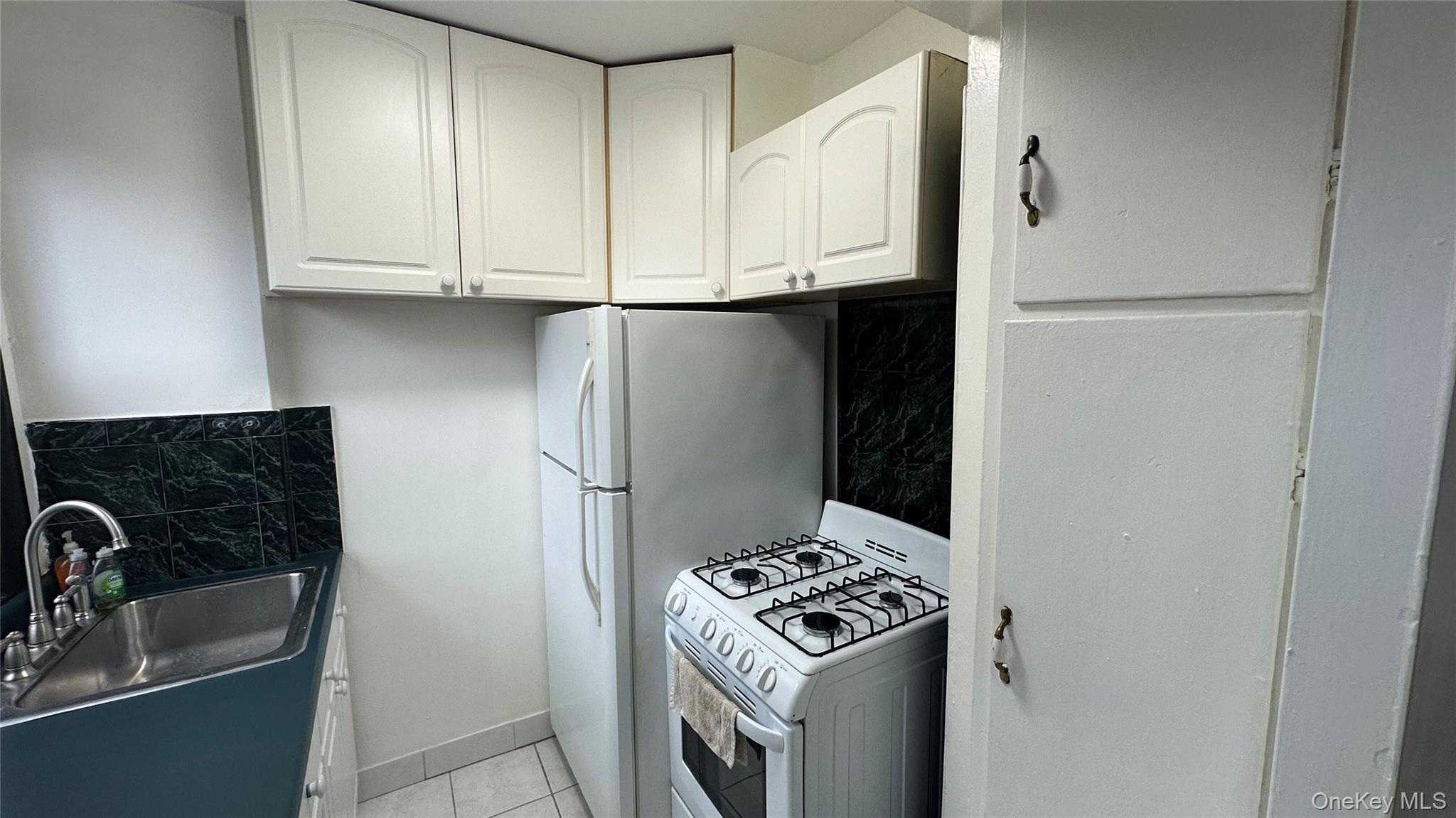 Coop 64th Avenue Queens, NY 11374, MLS-967361-24