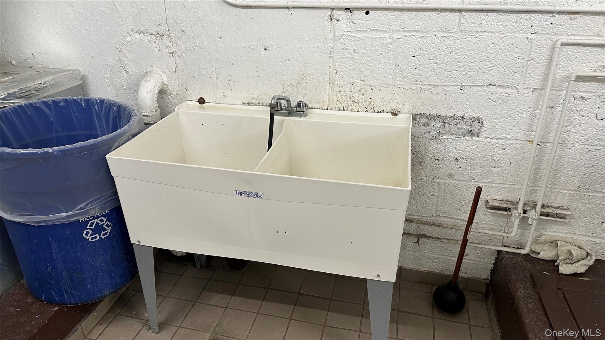 Coop 64th Avenue Queens, NY 11374, MLS-967361-37