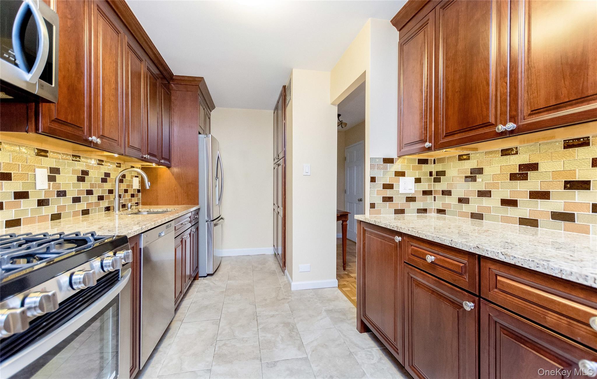 Coop Johnson  Bronx, NY 10463, MLS-967371-4