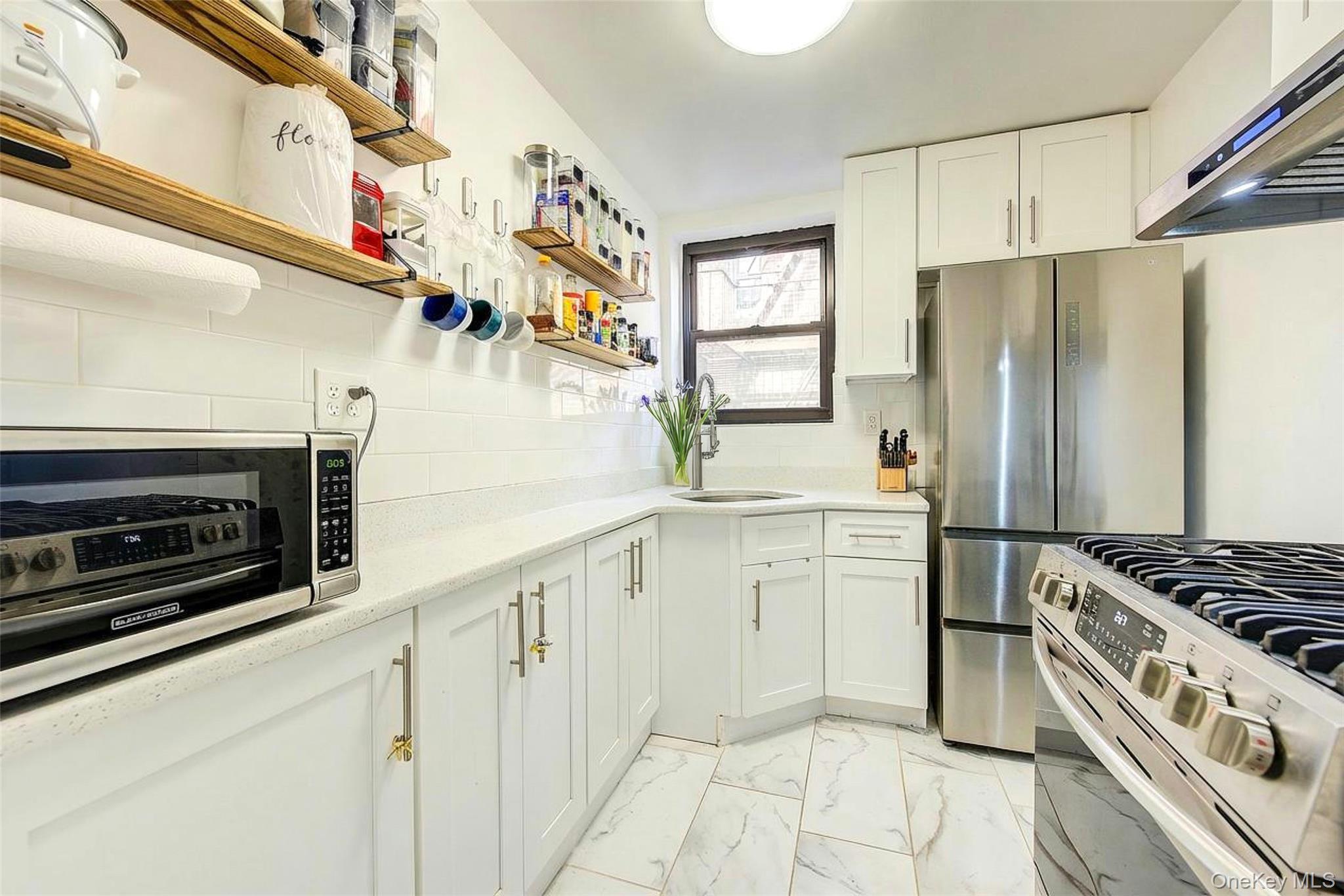 Coop Vietor  Queens, NY 11373, MLS-967394-3