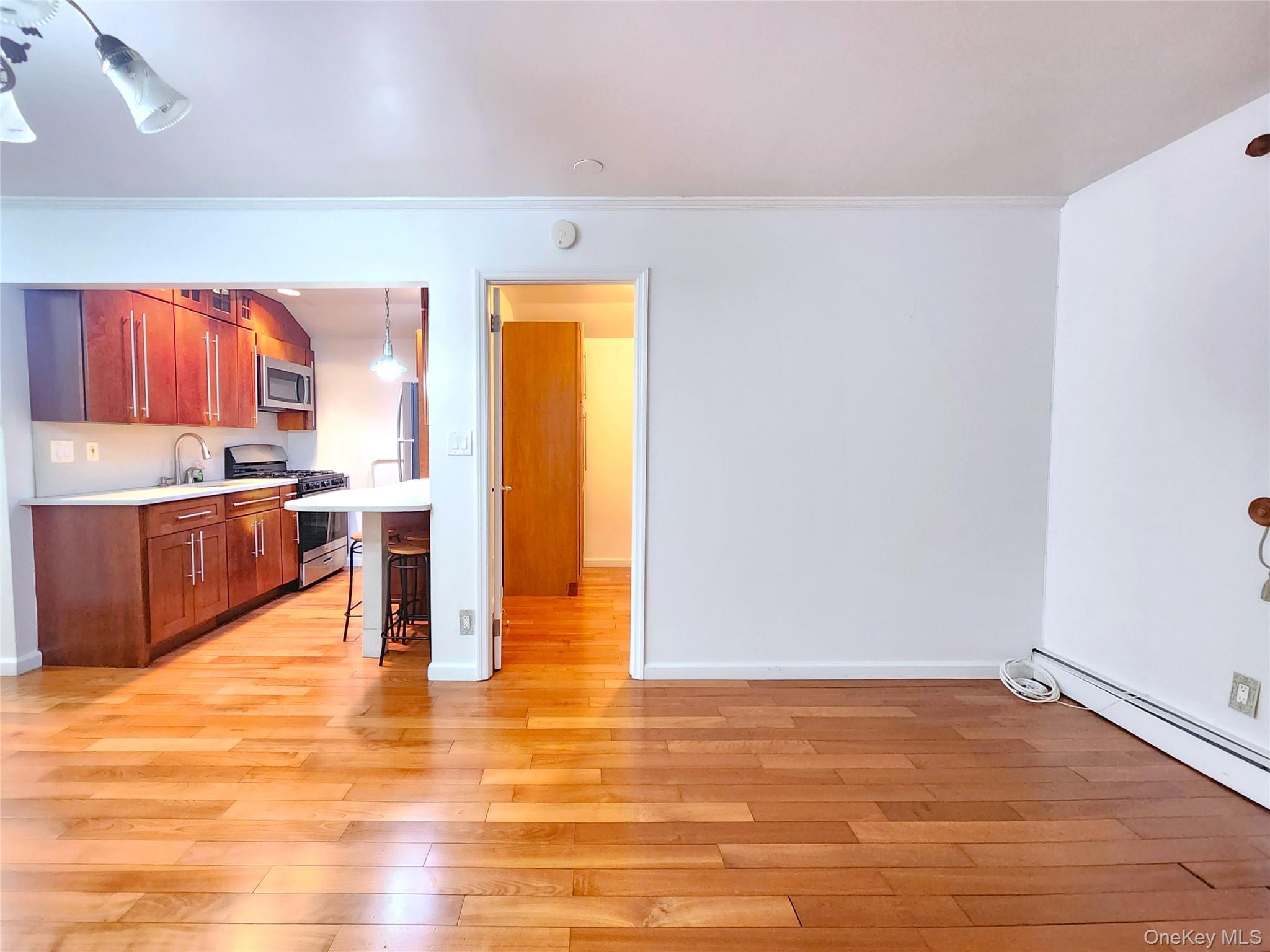 Apartment 33rd Queens, NY 11354, MLS-967398-6