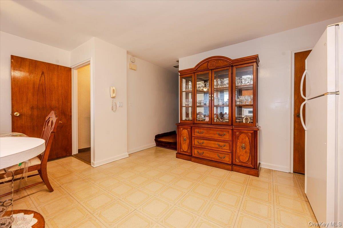 Single Family Brinsmade  Bronx, NY 10465, MLS-967411-10