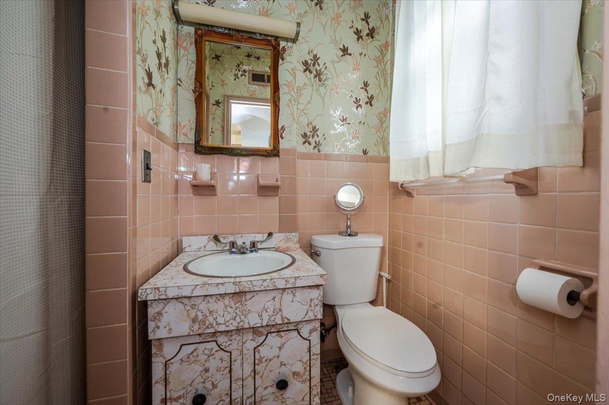 Single Family Brinsmade  Bronx, NY 10465, MLS-967411-15