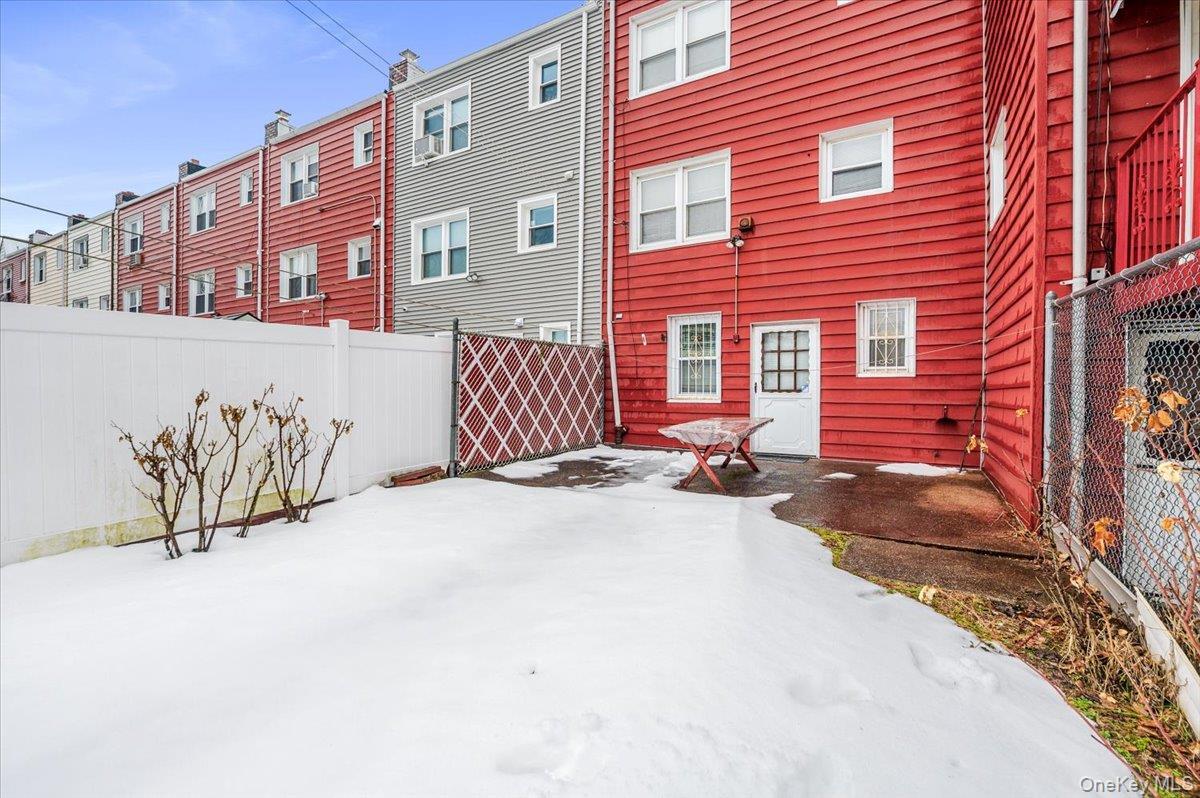 Single Family Brinsmade  Bronx, NY 10465, MLS-967411-22