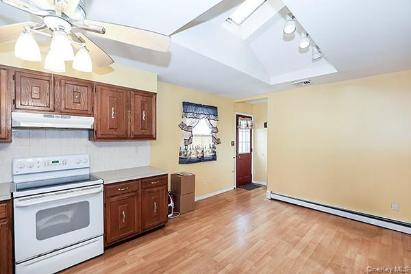 Single Family Oakdale  Suffolk County, NY 11784, MLS-967431-10