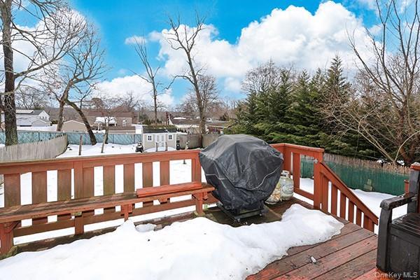 Single Family Oakdale  Suffolk County, NY 11784, MLS-967431-17