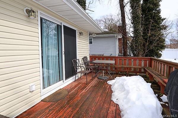 Single Family Oakdale  Suffolk County, NY 11784, MLS-967431-18