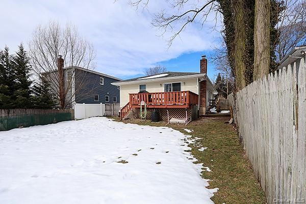 Single Family Oakdale  Suffolk County, NY 11784, MLS-967431-22