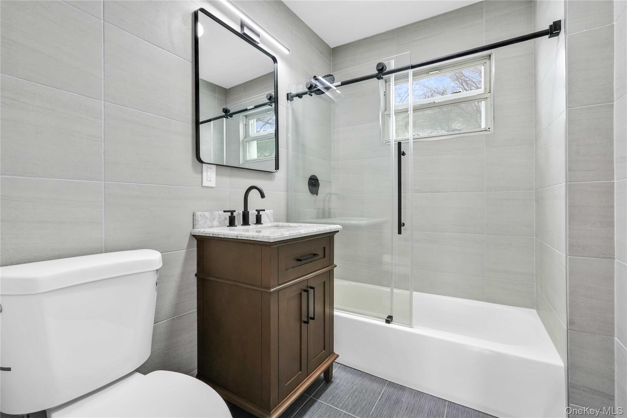 Single Family 191st  Queens, NY 11413, MLS-967476-17