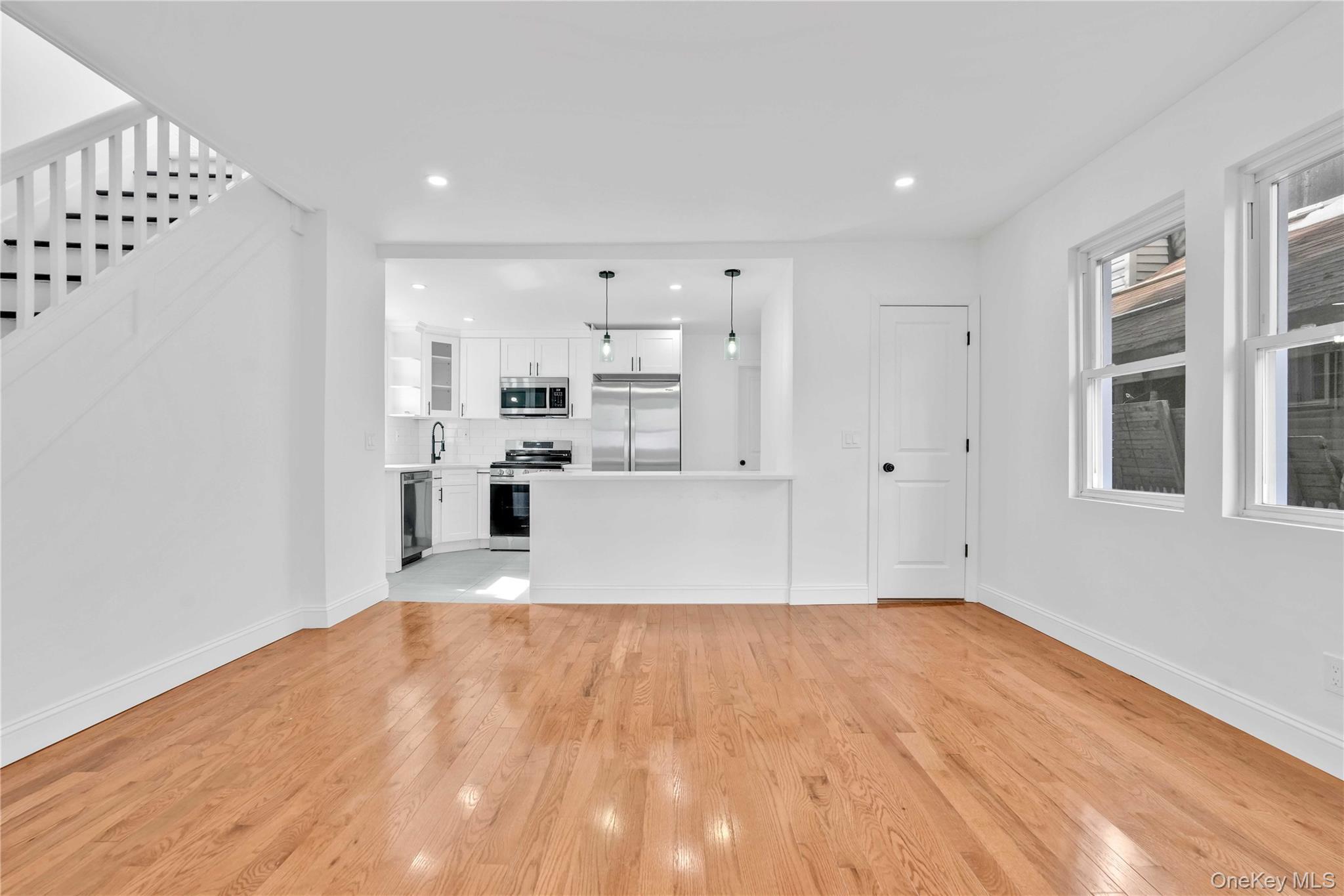 Single Family 191st  Queens, NY 11413, MLS-967476-27