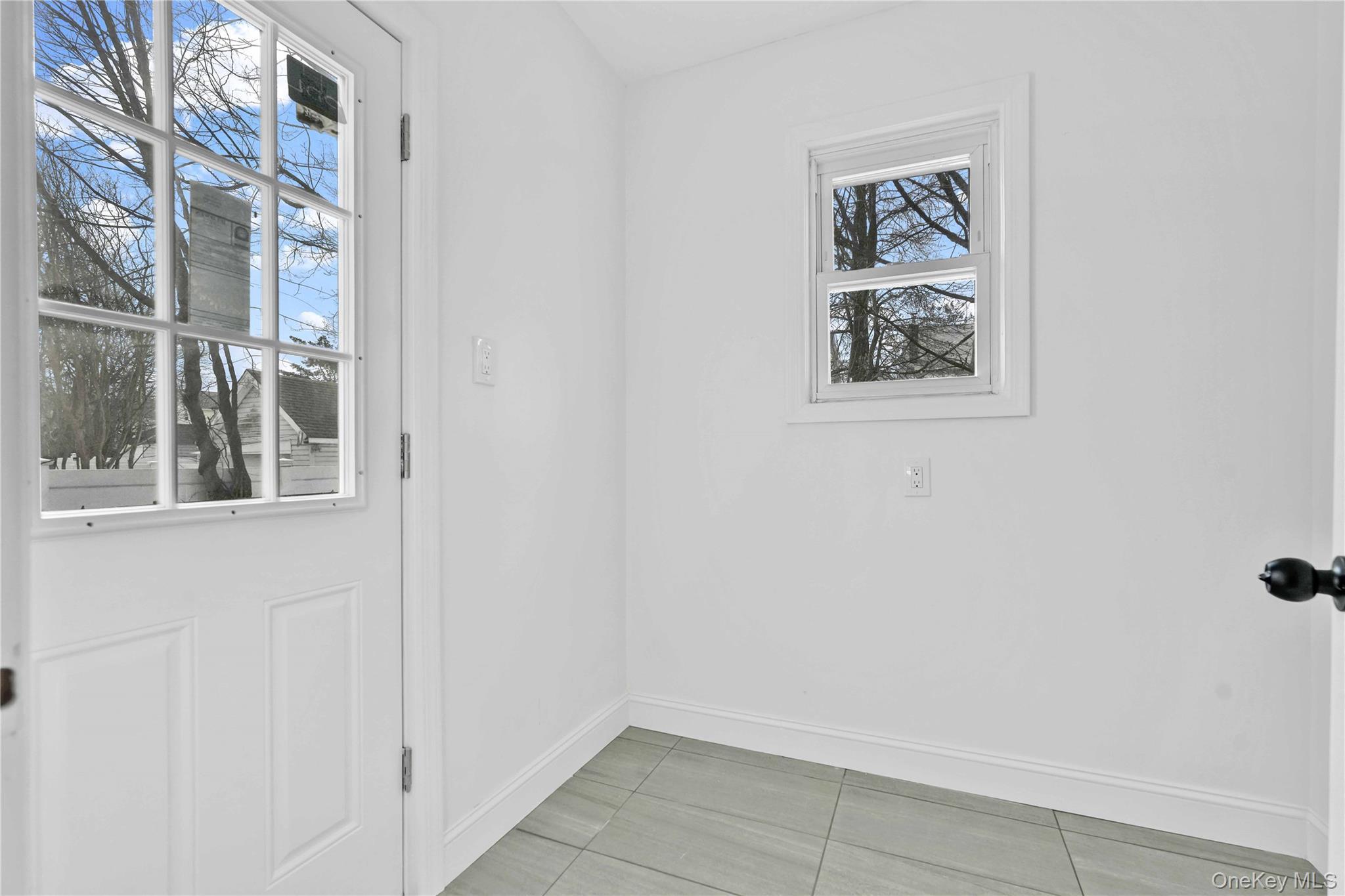 Single Family 191st  Queens, NY 11413, MLS-967476-34