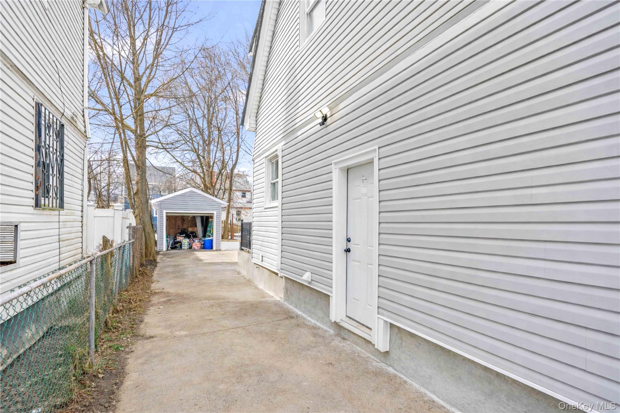 Single Family 191st  Queens, NY 11413, MLS-967476-36