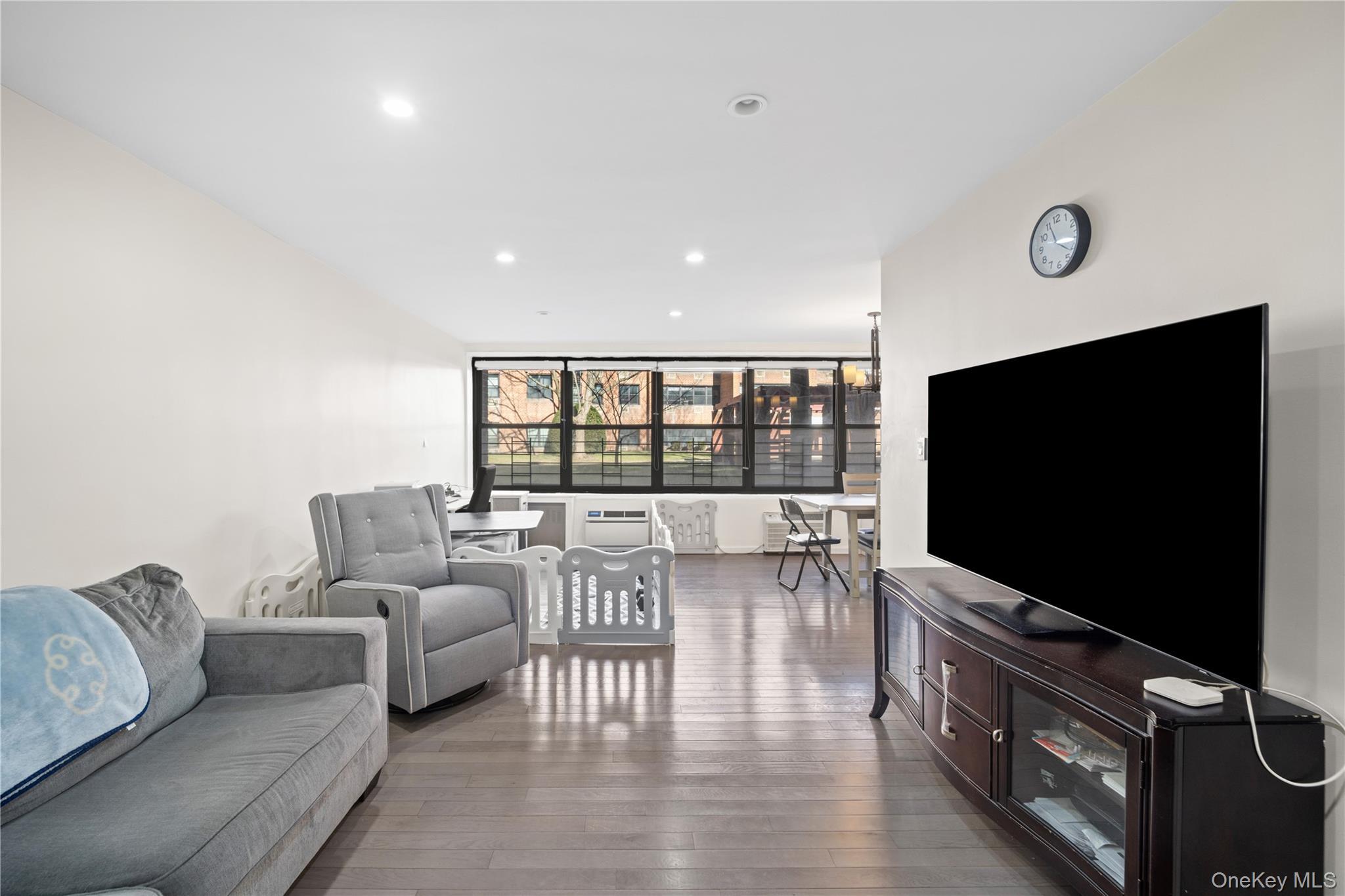 Coop Bell Queens, NY 11364, MLS-967480-8