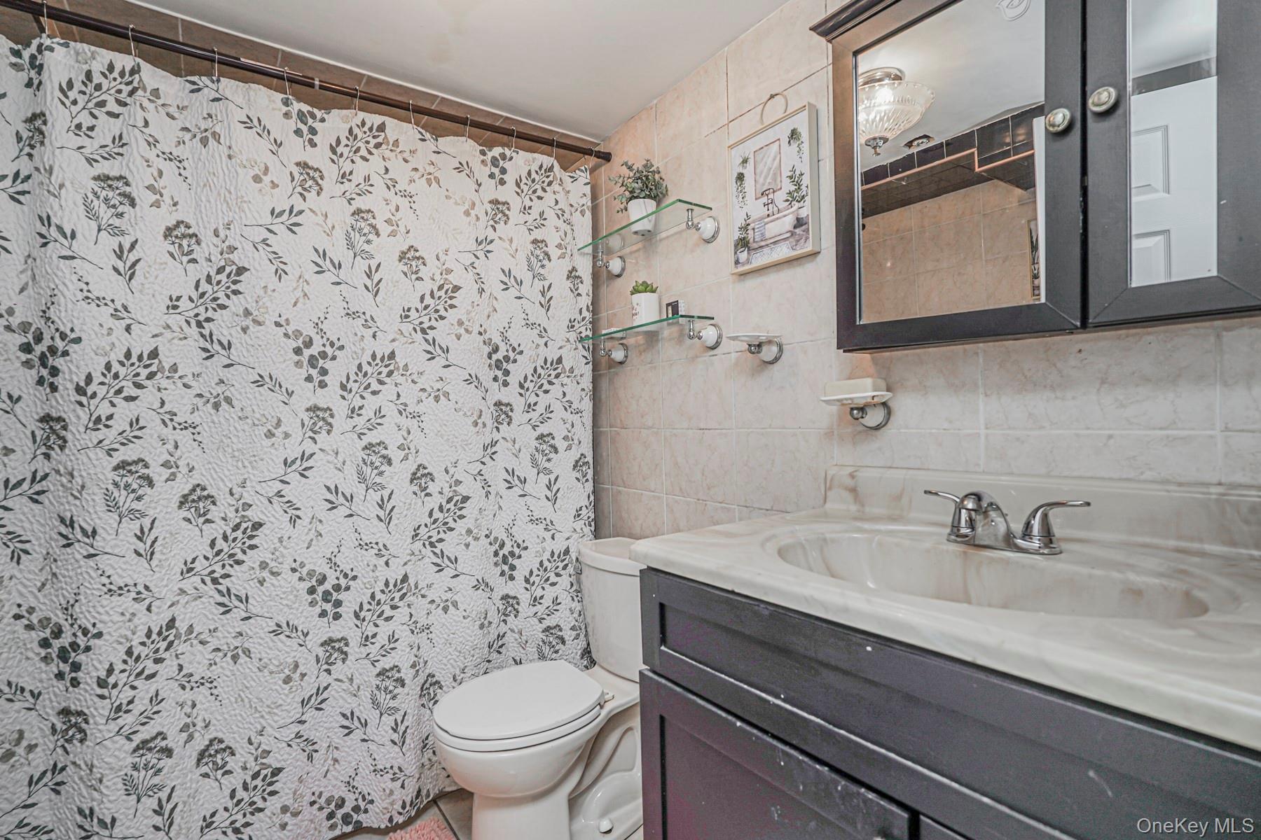 Single Family Brentwood  Staten Island, NY 10301, MLS-967496-24