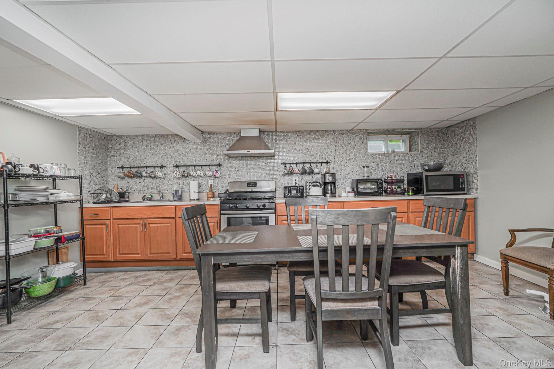 Single Family Brentwood  Staten Island, NY 10301, MLS-967496-25