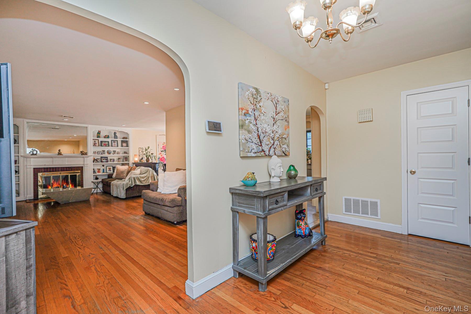 Single Family Brentwood  Staten Island, NY 10301, MLS-967496-5