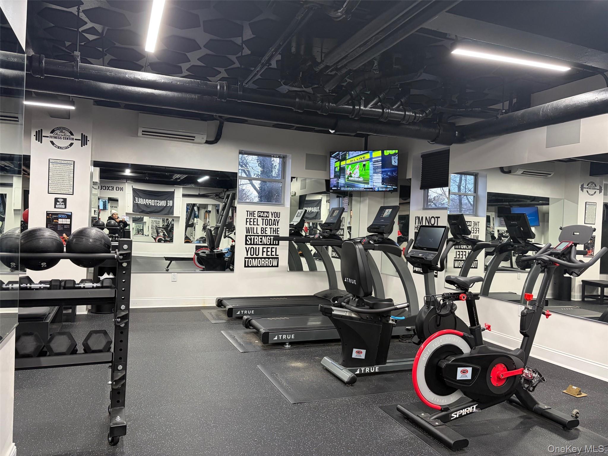 Coop Pelham  Westchester County, NY 10805, MLS-967506-13