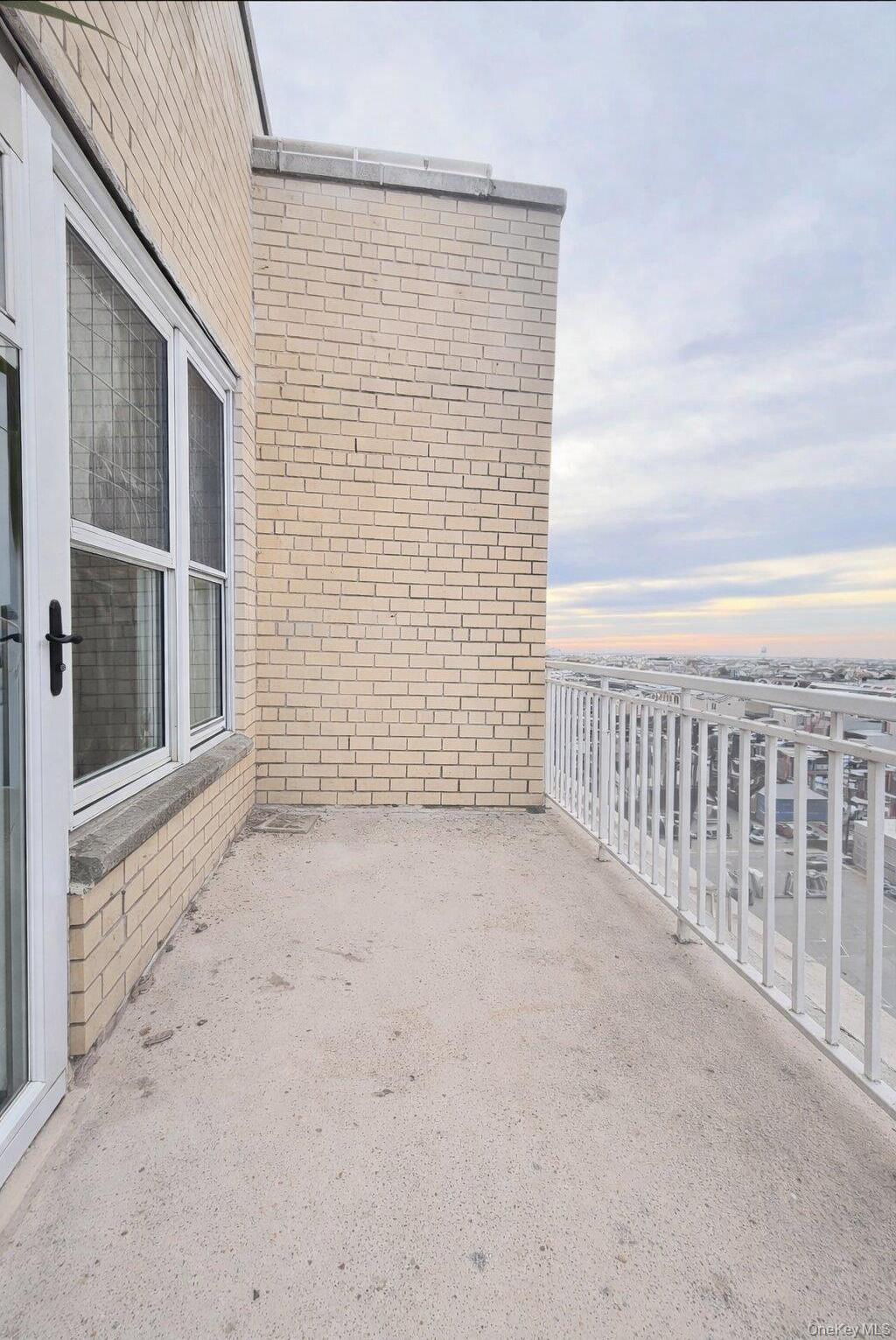 Coop Shore  Nassau County, NY 11561, MLS-967507-11