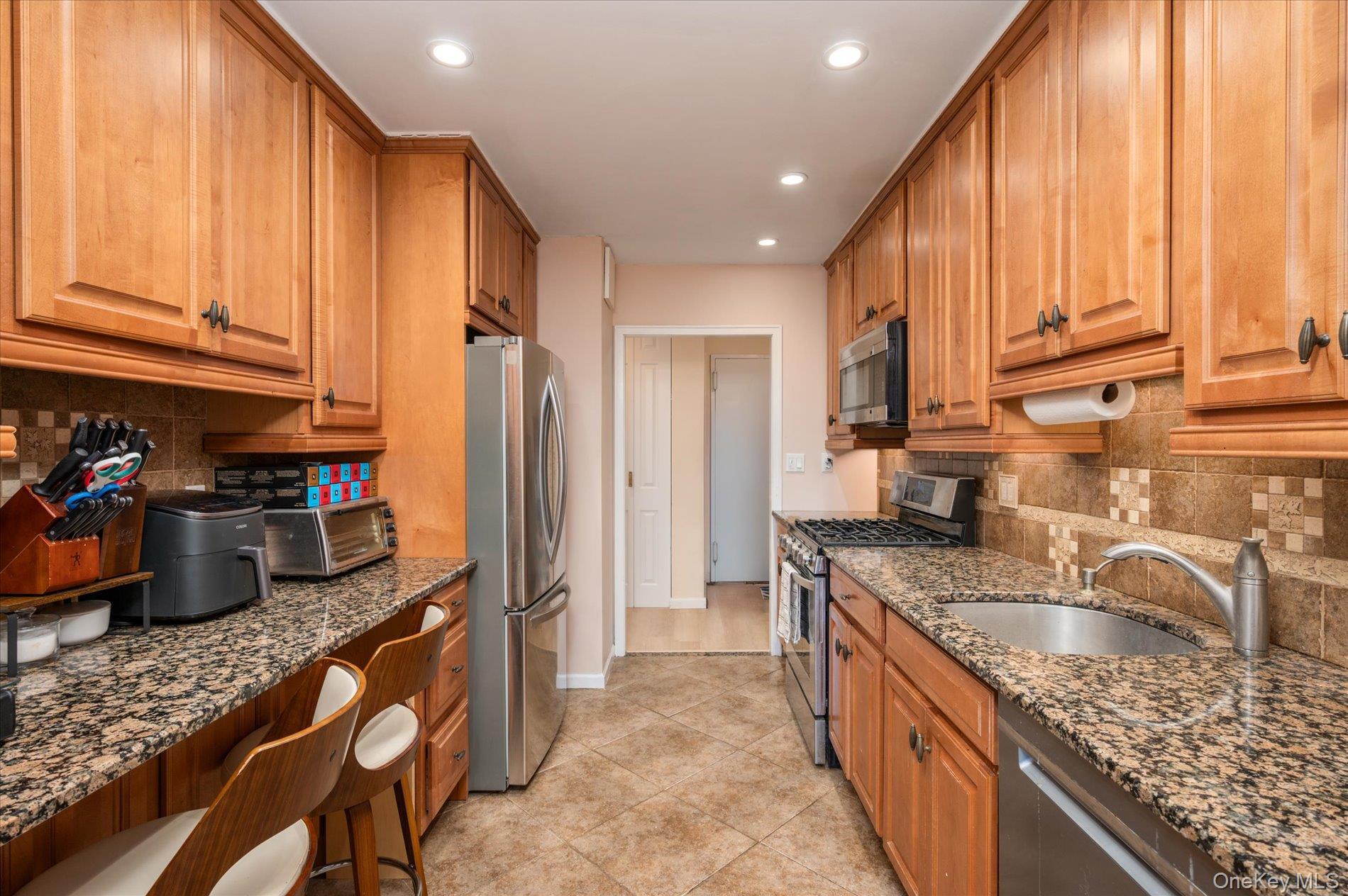 Coop Shore  Nassau County, NY 11561, MLS-967507-9