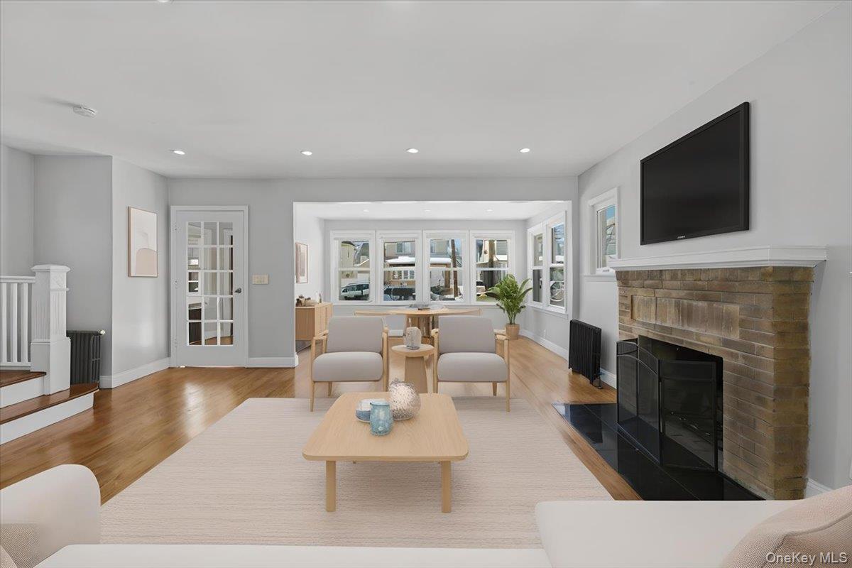 Single Family 200th  Queens, NY 11412, MLS-967537-10