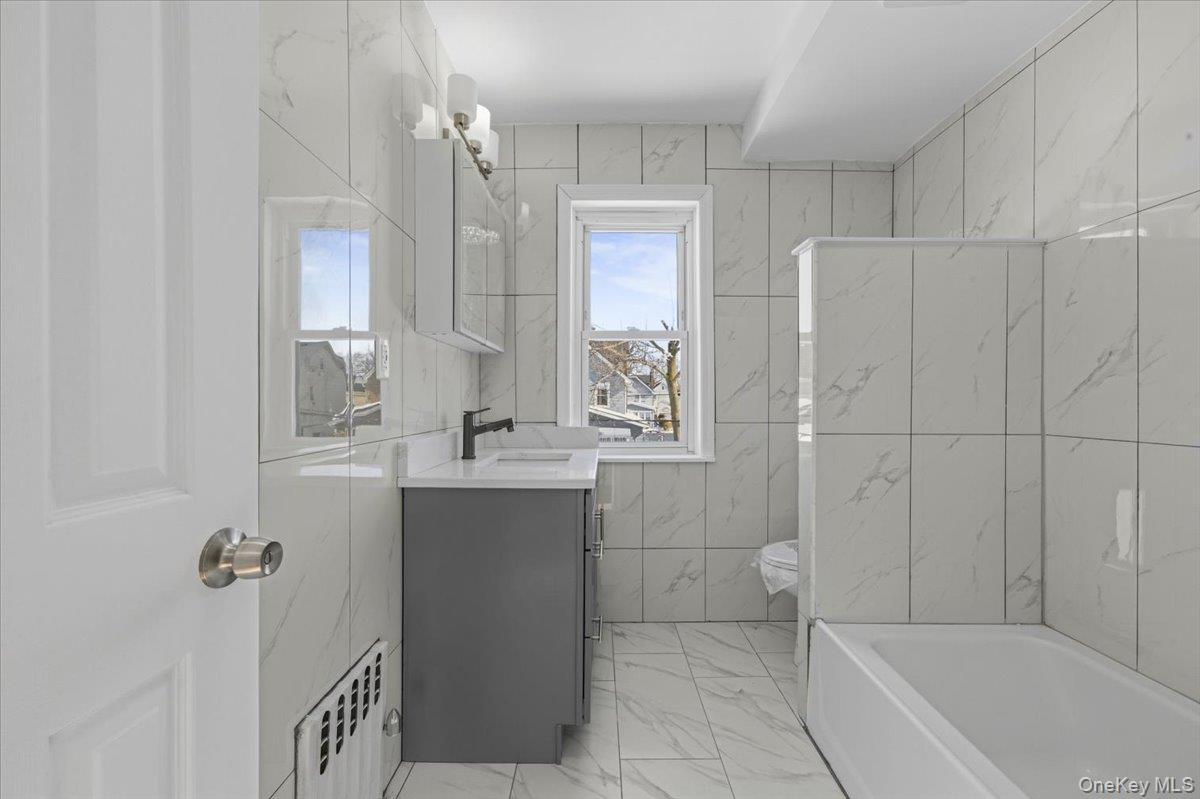 Single Family 200th  Queens, NY 11412, MLS-967537-25