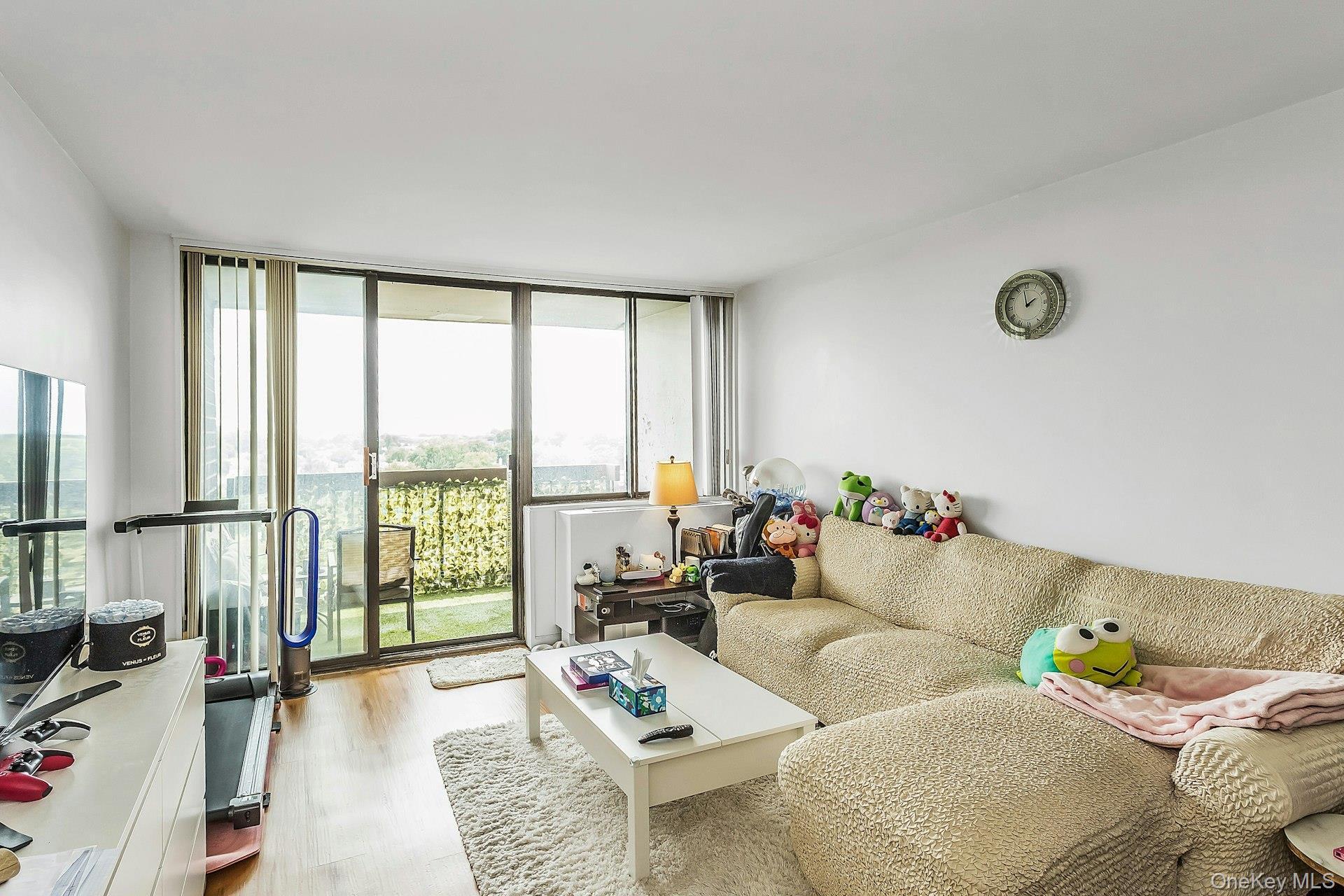 Condo Bay Club  Queens, NY 11360, MLS-967551-13